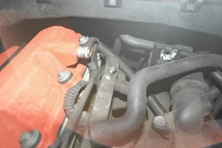 m44b19-fuel-injector-replacement-10.webp