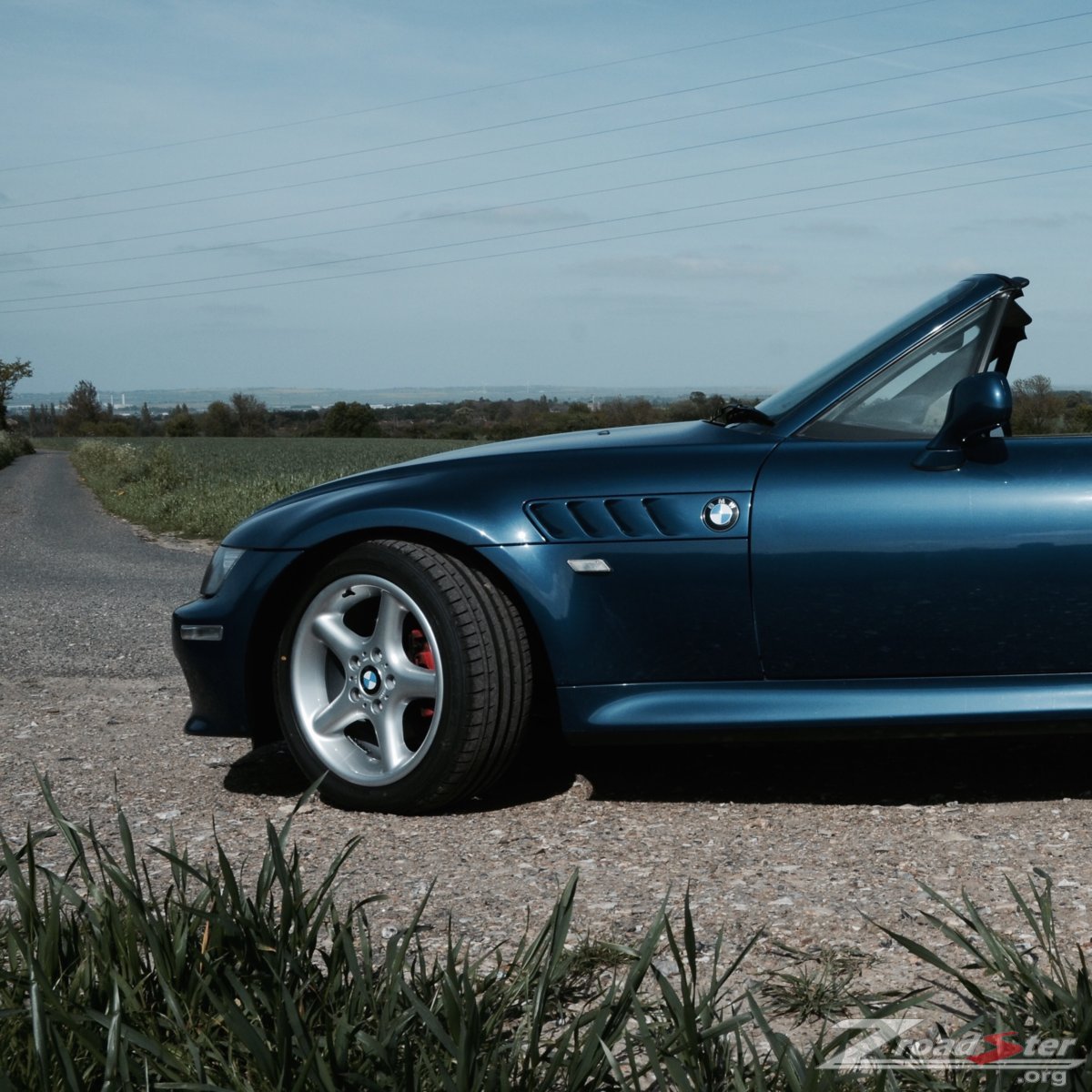 Blue sky blue Z